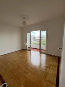 Apartamento com 2 Quartos para alugar, 84m² no Floresta, Porto Alegre