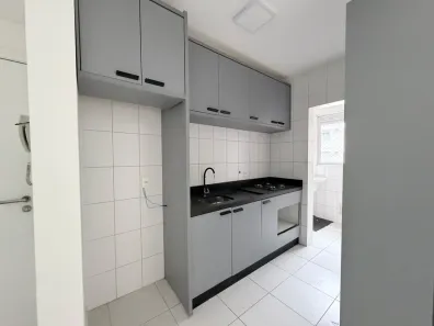 Apartamento com 3 Quartos para alugar, 93m² no Forquilhinha, São José