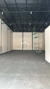 Galpão/Depósito/Armazém para alugar, 250m² no Alto Umuarama, Uberlândia
