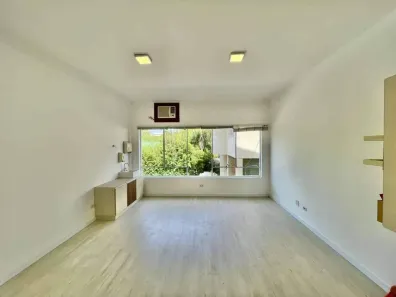 Sala Comercial para alugar, 31m² no Granja Viana, Cotia