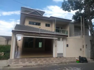 Sobrado com 4 Quartos à venda, 260m² no Loteamento Villa Branca, Jacareí