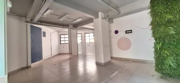 Galpão/Depósito/Armazém para alugar, 400m² no Santa Efigênia, Belo Horizonte