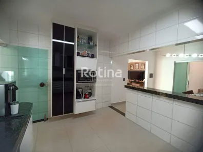 Casa com 3 Quartos à venda, 166m² no Alto Umuarama, Uberlândia