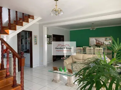 Sobrado com 3 Quartos à venda, 300m² no Jardim Robru, São Paulo