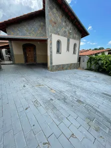 Casa com 3 Quartos à venda, 327m² no Letícia, Belo Horizonte