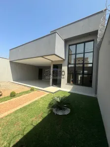 Casa com 3 Quartos à venda, 162m² no Novo Mundo, Uberlândia