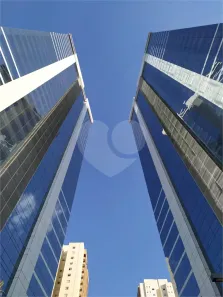 Sala Comercial para alugar, 900m² no Ponte Pequena, São Paulo