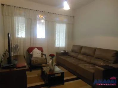 Casa com 2 Quartos à venda, 90m² no Parque Santo Antônio, Jacareí