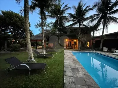 Sobrado com 5 Quartos à venda, 400m² no Guaiúba, Guarujá