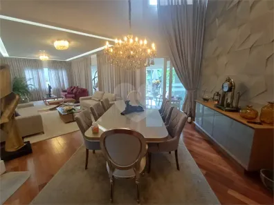 Sobrado com 4 Quartos à venda, 557m² no Jardim Itatinga, São Paulo
