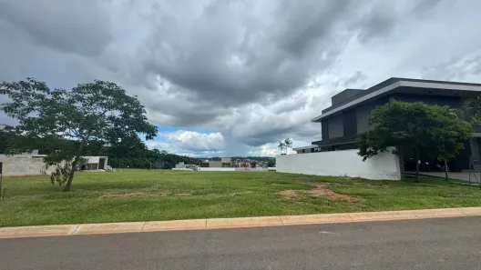 Lote/Terreno à venda, 640m² no Parque Cidade, Goiânia