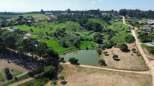 Fazenda/Sítio com 3 Quartos à venda, 1000m² no Chácaras Tres Lagoinhas, Mairinque
