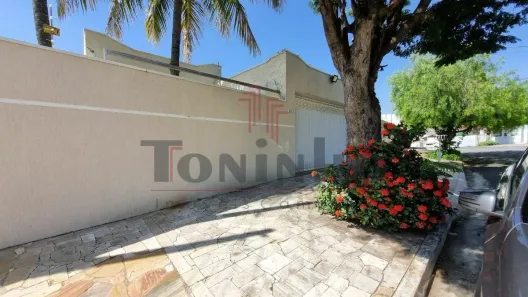 Casa com 3 Quartos à venda, 299m² no Vila Nogueira, Campinas