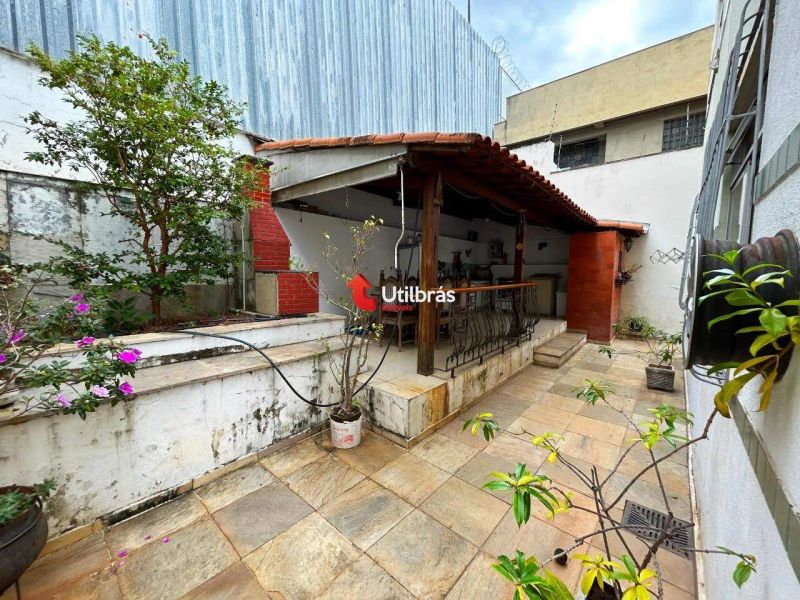 Apartamento com 3 quartos — Sagrada Família, Belo Horizonte