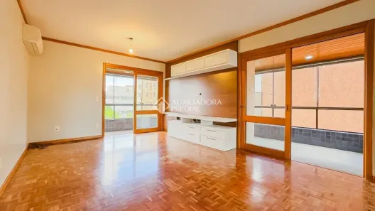 Apartamento com 3 Quartos para alugar, 114m² no Petrópolis, Porto Alegre
