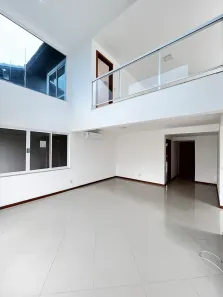 Casa de Condomínio com 4 Quartos para venda ou aluguel, 228m² no Lagoa, Macaé