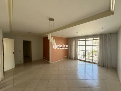 Apartamento com 3 Quartos para alugar, 121m² no Saraiva, Uberlândia