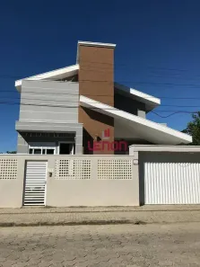 Casa com 4 Quartos à venda, 300m² no Canto Grande, Bombinhas