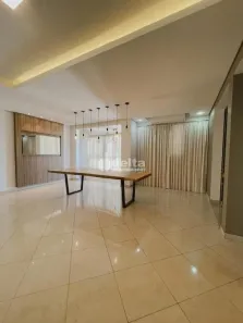 Cobertura com 4 Quartos para alugar, 240m² no Centro, Uberlândia