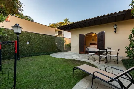 Casa com 3 Quartos à venda, 300m² no Alto de Pinheiros, São Paulo