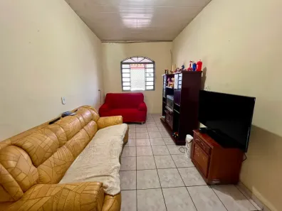 Casa com 4 Quartos à venda, 250m² no Taguatinga Norte, Brasília