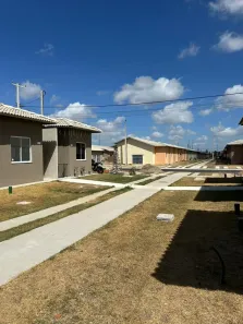 Casa de Condomínio com 2 Quartos à venda, 71m² no Senador Carlos Jereissati, Pacatuba