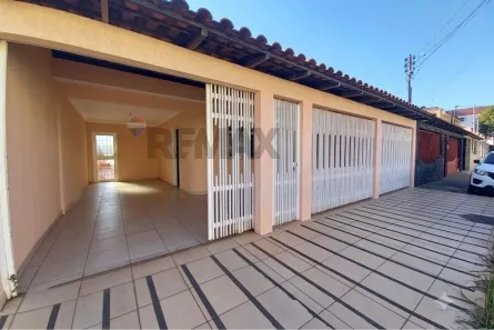 Casa com 3 Quartos à venda, 200m² no Ceilândia Sul, Brasília