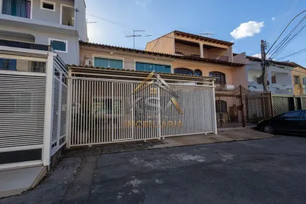 Sobrado com 4 Quartos à venda, 200m² no Areal, Brasília