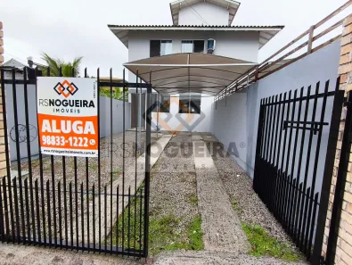 Casa com 3 Quartos para alugar, 70m² no Carianos, Florianópolis