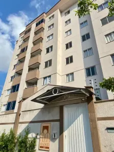 Apartamento com 2 Quartos para alugar, 63m² no Floresta, Joinville