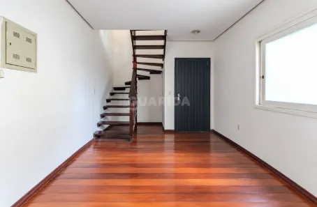 Apartamento com 3 Quartos para alugar, 130m² no São João, Porto Alegre