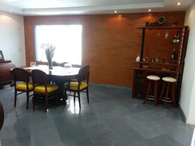 Casa com 5 Quartos à venda, 350m² no Monte Castelo, Volta Redonda