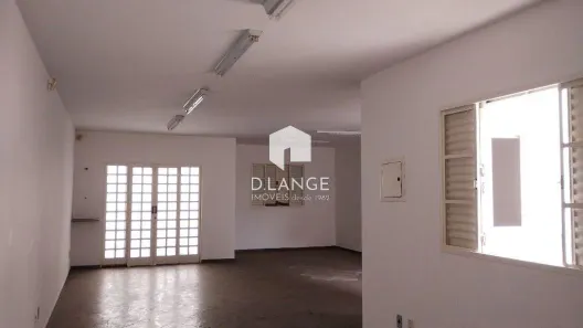 Casa com 3 Quartos à venda, 228m² no Bosque, Campinas