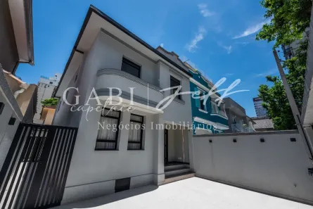 Sobrado com 3 Quartos à venda, 200m² no Gonzaga, Santos