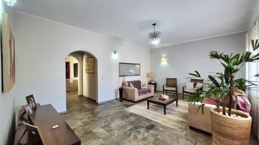 Sobrado com 4 Quartos à venda, 259m² no Jardim Chapadão, Campinas