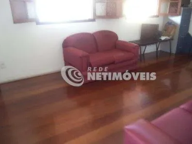 Casa com 4 Quartos à venda, 181m² no Planalto, Belo Horizonte