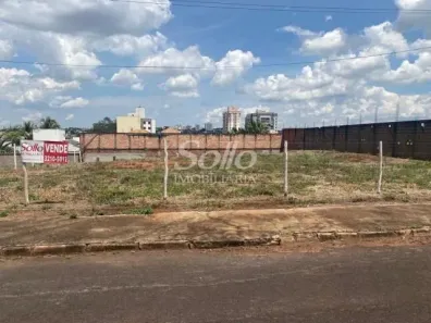 Lote/Terreno à venda, 910m² no Jardim Colina, Uberlândia