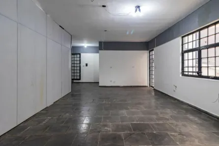 Prédio Comercial para alugar, 295m² no Chácara Califórnia, São Paulo