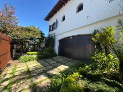 Casa com 5 Quartos à venda, 270m² no Parque Maria Helena, São Paulo