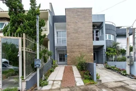 Casa com 2 Quartos para alugar, 103m² no Hípica, Porto Alegre