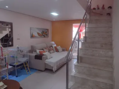 Casa com 2 Quartos à venda, 47m² no Jardim Guerreiro, Cotia