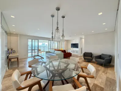 Apartamento com 3 Quartos para alugar, 192m² no Vila Gilda, Santo André