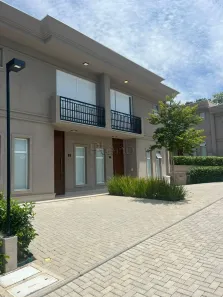 Casa de Condomínio com 3 Quartos à venda, 134m² no Chácaras Silvania, Valinhos