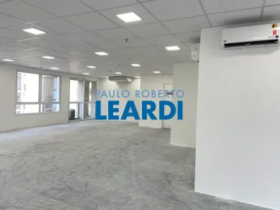 Sala Comercial para alugar, 235m² no Vila Mariana, São Paulo