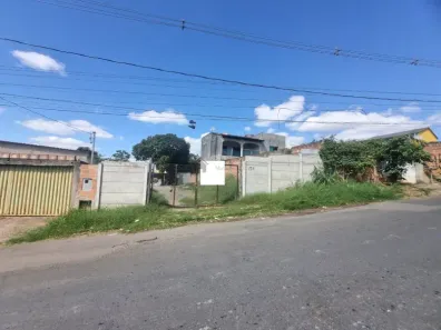 Lote/Terreno à venda, 400m² no Novo Retiro, Esmeraldas