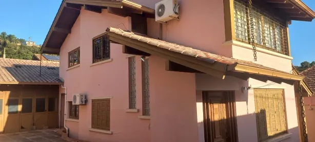 Casa com 3 Quartos à venda, 130m² no Glória, Porto Alegre