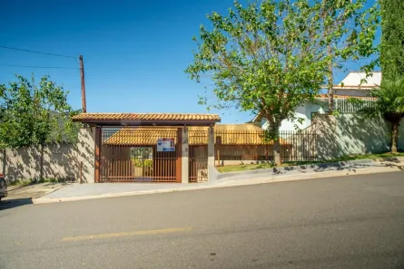Casa com 3 Quartos à venda, 143m² no Jardim Maristela, Atibaia