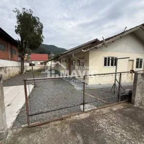 Casa com 5 Quartos para alugar, 200m² no Barra do Rio Molha, Jaraguá do Sul