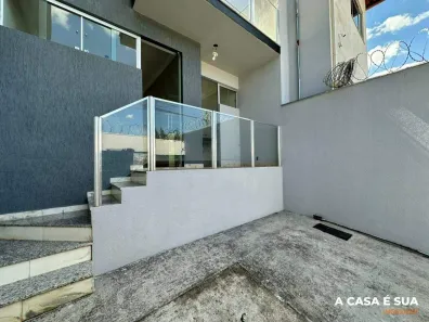 Casa com 3 Quartos à venda, 93m² no Sapucaias III, Contagem