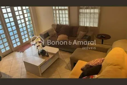 Casa com 4 Quartos à venda, 217m² no Jardim García, Campinas